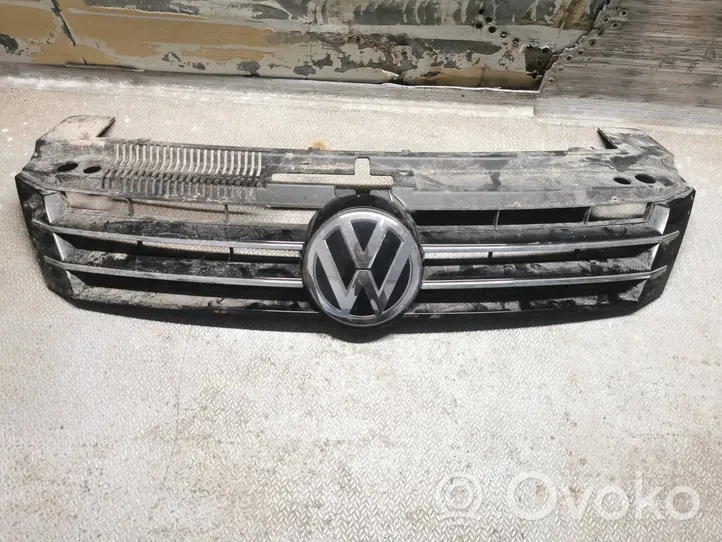 Volkswagen Sharan Etusäleikkö 7N0853653B