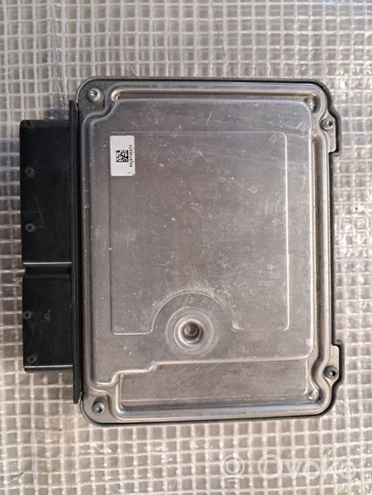 Volkswagen Jetta VI Calculateur moteur ECU 06J906027J