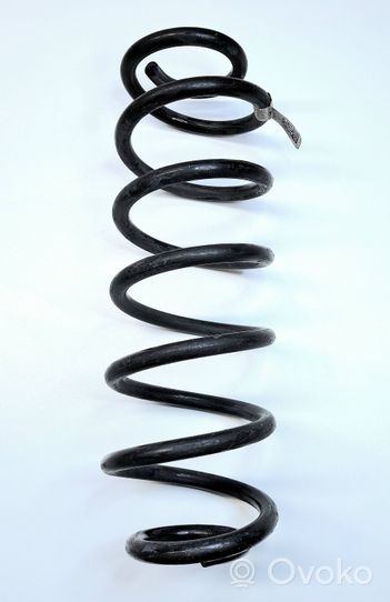 Volkswagen Jetta VI Front coil spring 5QM511115