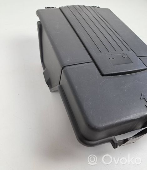 Volkswagen Golf VI Support boîte de batterie 3C0915443A