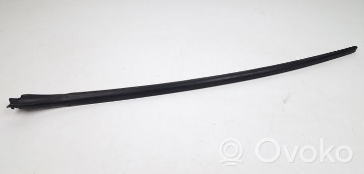 Volkswagen Golf VI Windshield trim 5K0854319