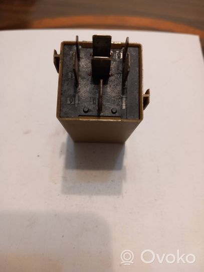 BMW 3 E46 Window control relay 61368384505