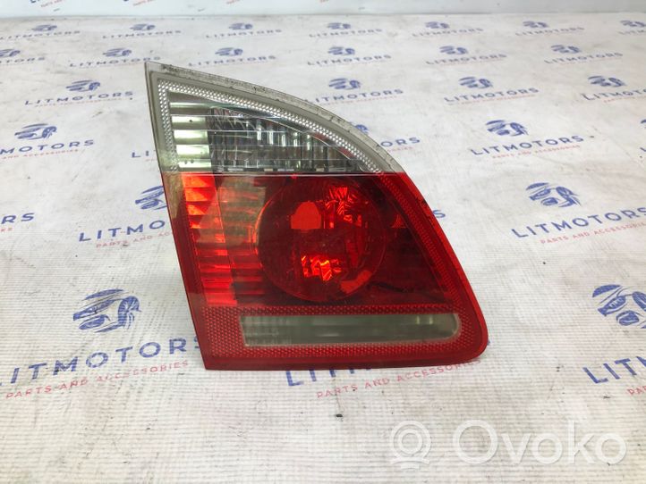 BMW 5 E60 E61 Lampy tylnej klapy bagażnika 6925893