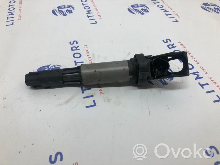 BMW 7 E38 High voltage ignition coil 0221504100