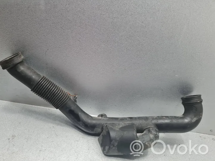 Opel Vectra B Air intake hose/pipe 90571501