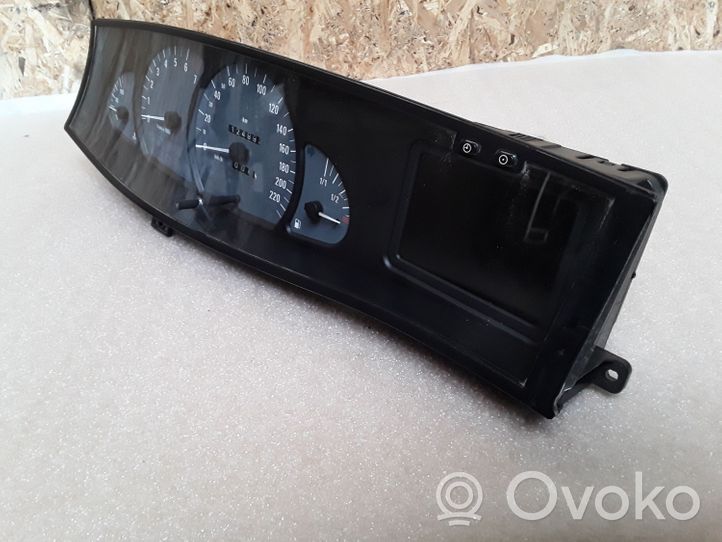 Opel Omega B2 Compteur de vitesse tableau de bord 24400698