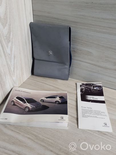 Peugeot 208 Carnet d'entretien d'une voiture 