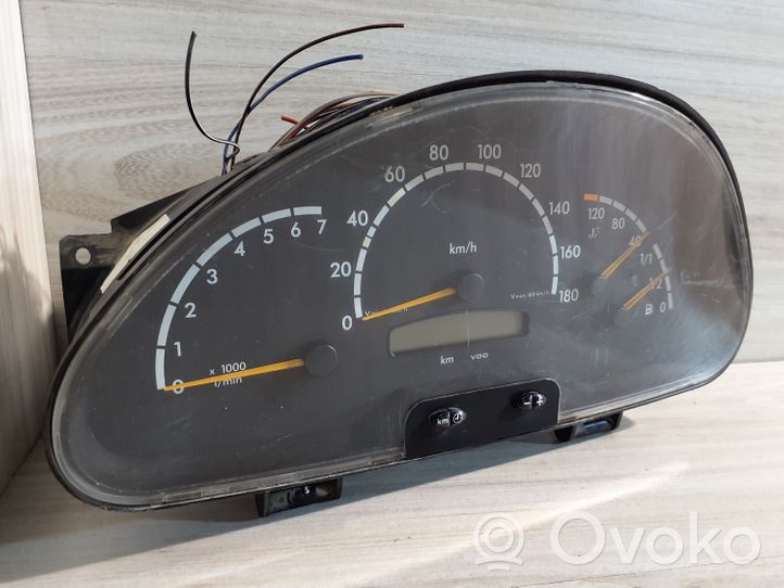 Mercedes-Benz Sprinter W901 W902 W903 W904 Speedometer (instrument cluster) 