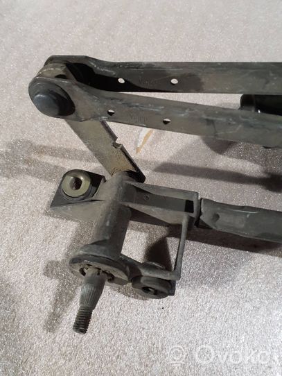Renault Espace II Front wiper linkage and motor 