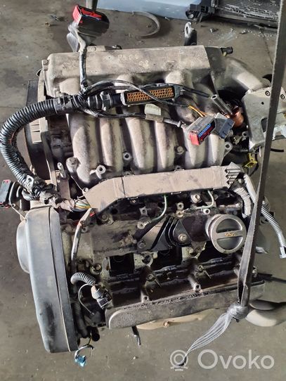 Peugeot 406 Двигатель XFZ