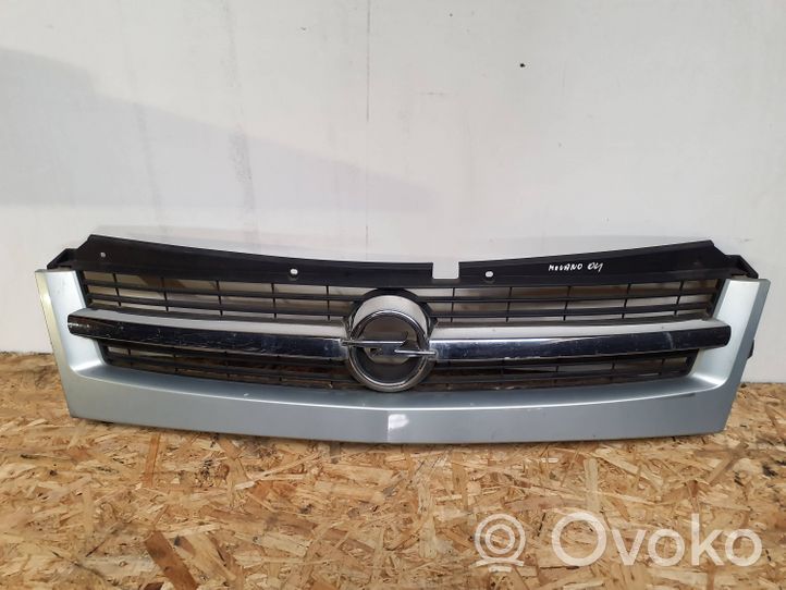 Opel Movano A Atrapa chłodnicy / Grill 8200233763