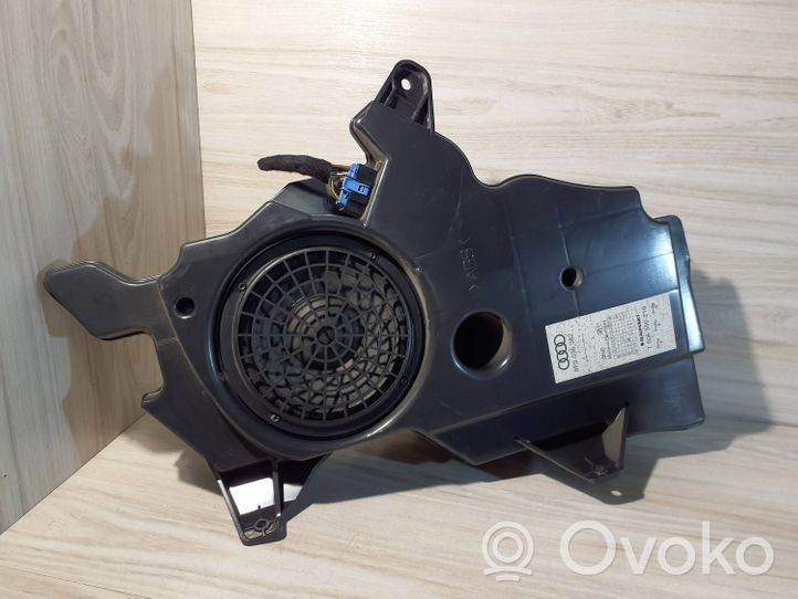 Audi A3 S3 8P Subwoofer-bassokaiutin 8P3035382