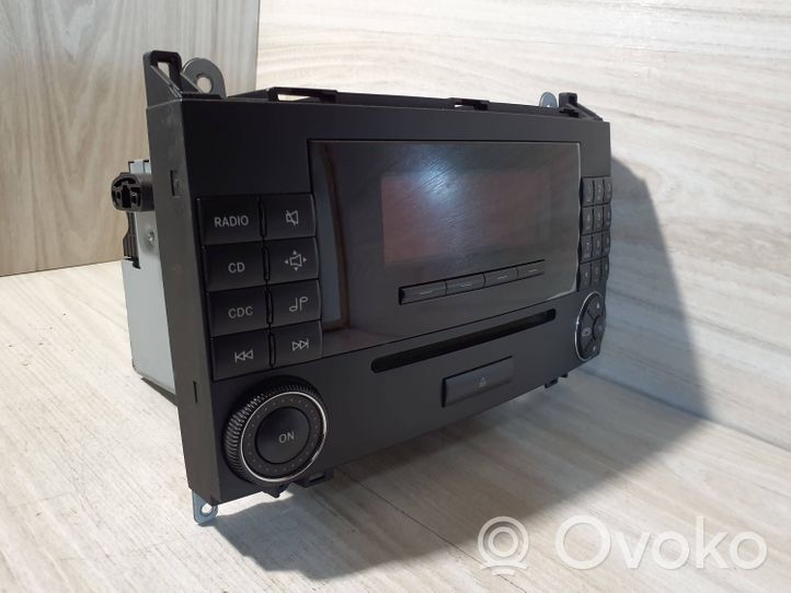 Mercedes-Benz A W169 Radija/ CD/DVD grotuvas/ navigacija A1698206189