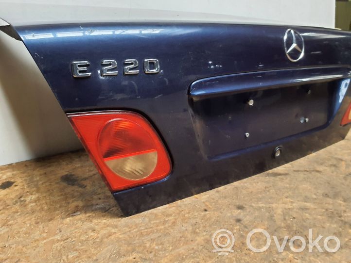 Mercedes-Benz E W210 Portellone posteriore/bagagliaio 