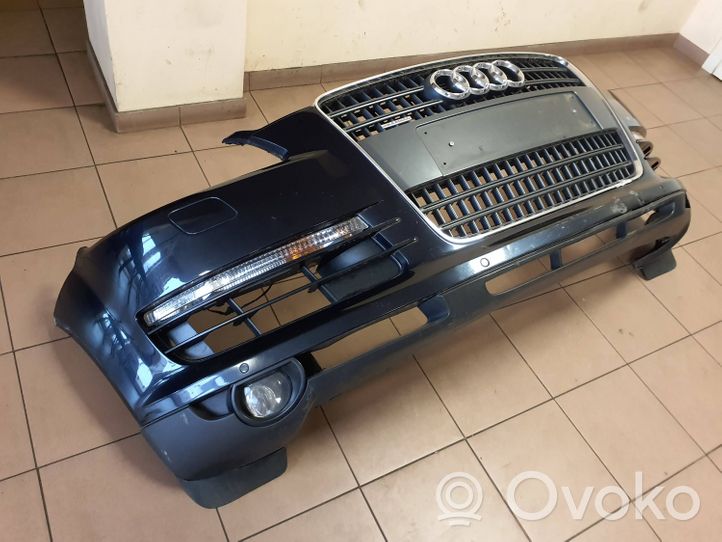 Audi Q7 4L Zderzak przedni 4L0807437