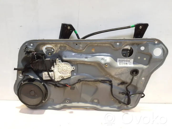 Volkswagen Golf IV Alzacristalli della portiera anteriore con motorino 1J4837730AA