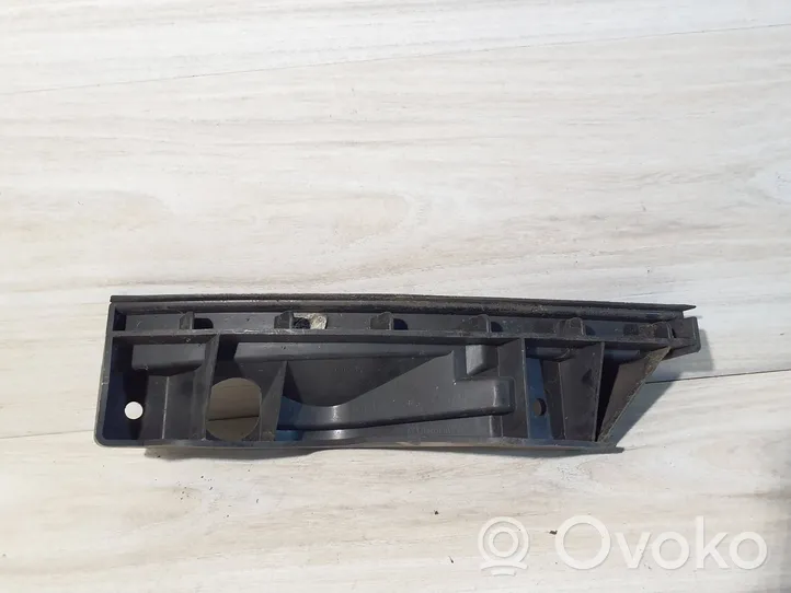 Volkswagen Touran I Support de pare-chocs arrière 1T0807890A