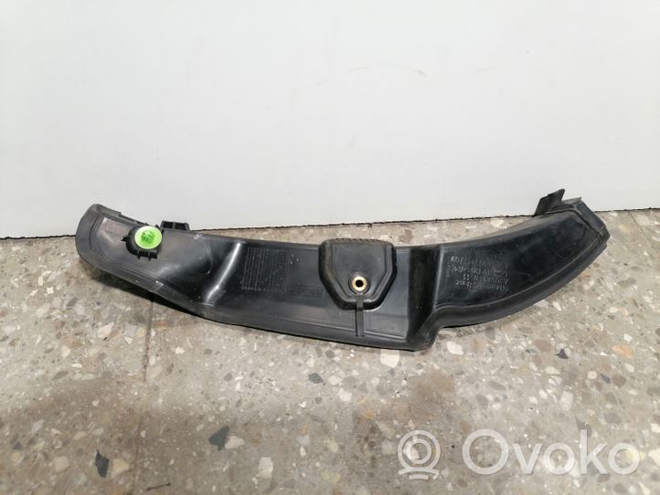 Mercedes-Benz C W205 Listwa pod lampę tylną A2056930633