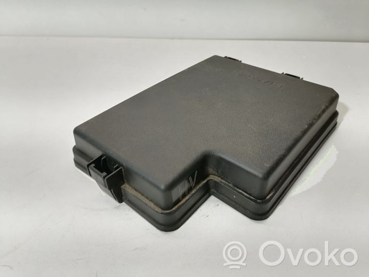 Lexus NX Coperchio scatola dei fusibili 8266278080