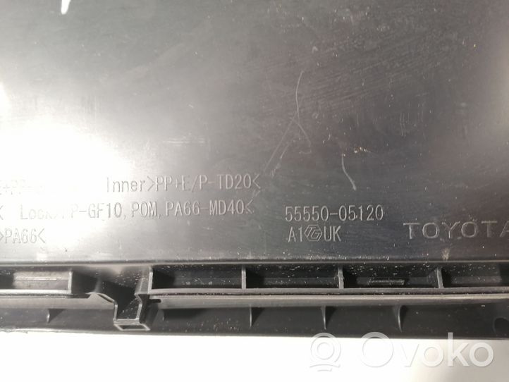 Toyota Avensis T270 Schowek deski rozdzielczej 555005120