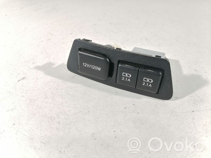 Lexus ES 250 - 300 - 330 Gniazdo / Złącze USB 8553250020