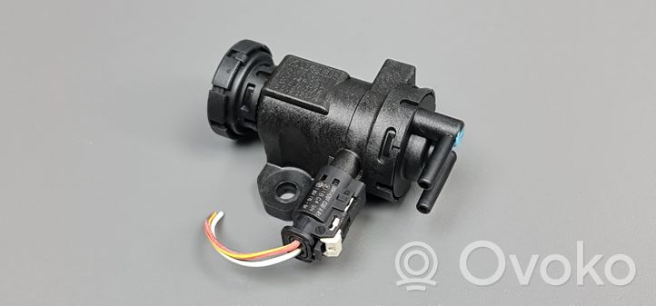 Mini Cooper Countryman R60 Turboahtimen magneettiventtiili 3024389