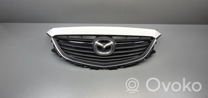 Mazda 6 Griglia superiore del radiatore paraurti anteriore GHP950716