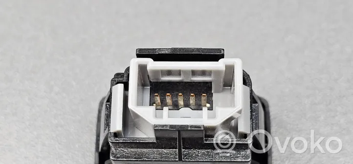 Honda CR-V Parkošanas (PDC) sensoru slēdzis M24985