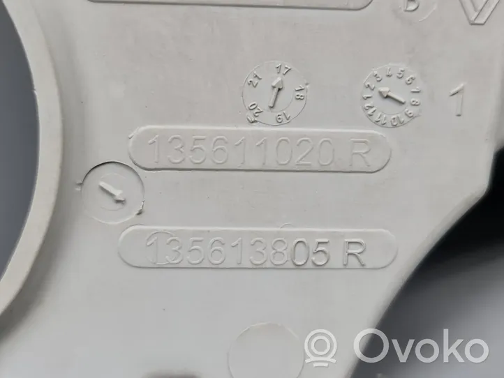 Dacia Sandero Protezione cinghia di distribuzione (copertura) 135611020R