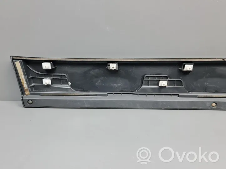 Honda CR-V Priekšpusē durvju dekoratīvā apdare (moldings) 75312SWWE010M1