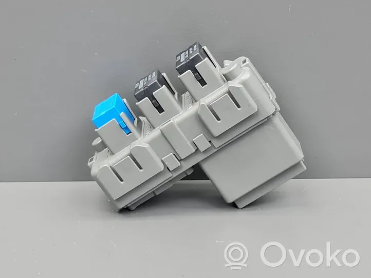 Honda Civic IX Fuse module TV00030