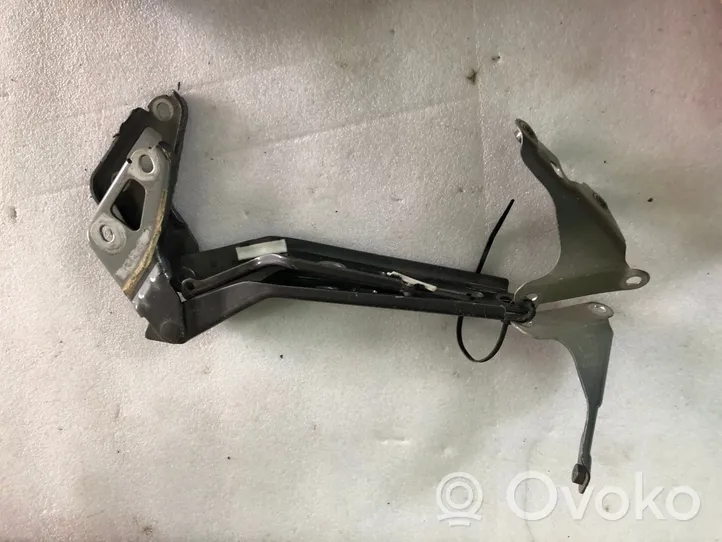 Audi Q7 4L Support de montage d'aile 4L0823302