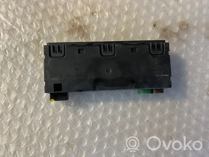 Audi A8 S8 D5 Moduł / Sterownik USB 4N0035726A