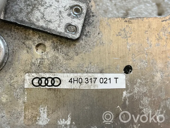 Audi A6 C7 Variklio tepalo radiatorius 4H0317021T