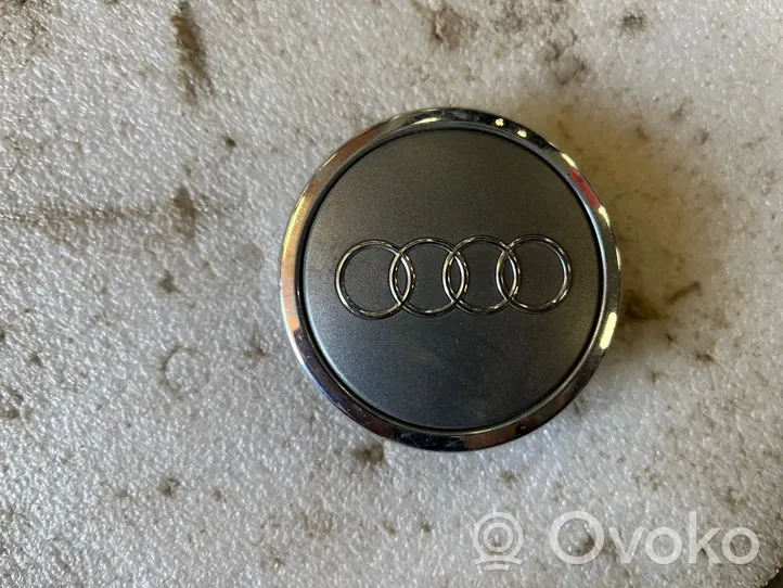 Audi A5 8T 8F Kołpaki oryginalne R12 8T0601170A