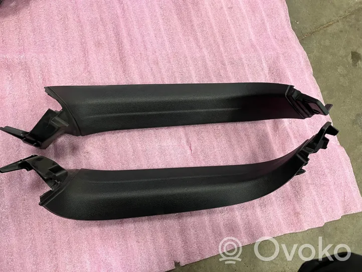 Audi Q7 4M Rivestimento laterale della consolle centrale posteriore 4M0867607F