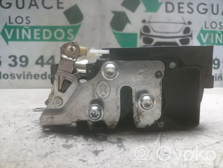 Chevrolet Lanos Rear door lock A046818