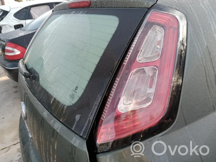 Fiat Punto (199) Feux arrière / postérieurs 