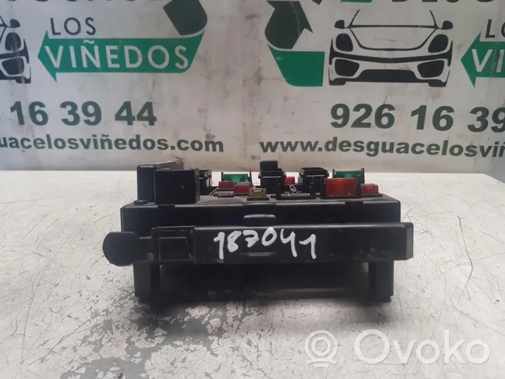 Peugeot 206+ Module de fusibles 9644038680