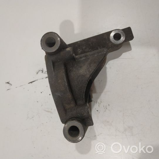 Alfa Romeo 159 Staffa del cuscinetto di supporto dell’albero di trasmissione 55188019