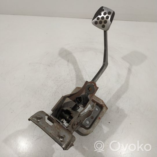 Nissan X-Trail T30 Brake pedal 