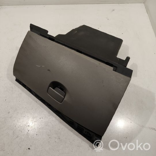 Renault Megane III Glove box set 681080009R