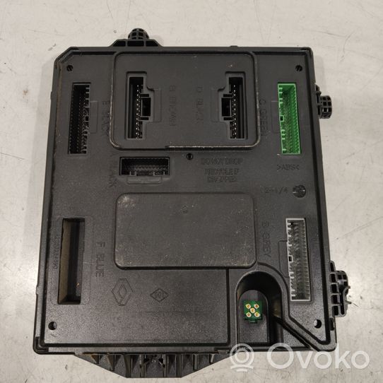 Renault Megane III Komputer / Sterownik ECU i komplet kluczy 284B17882R