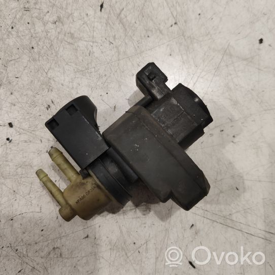 Renault Laguna II Vacuum valve 8200486264