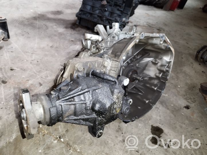 Nissan Qashqai+2 Mechaninė 6 pavarų dėžė JG75E