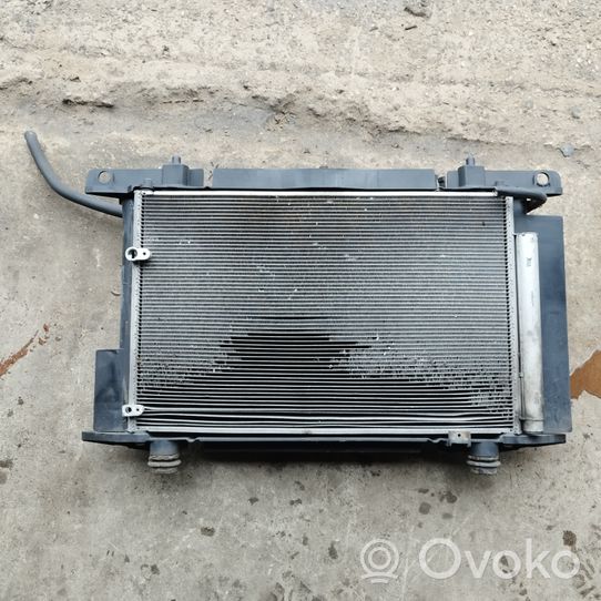 Toyota Auris 150 Support de radiateur sur cadre face avant 160400D320