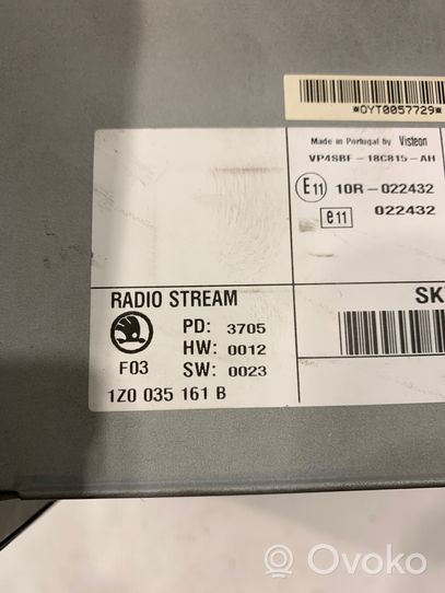 Skoda Octavia Mk2 (1Z) Radio/CD/DVD/GPS-pääyksikkö 1Z0035161B