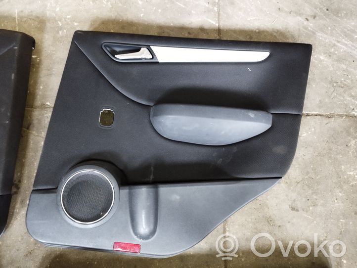 Mercedes-Benz B W245 Set di rivestimento del pannello della portiera 