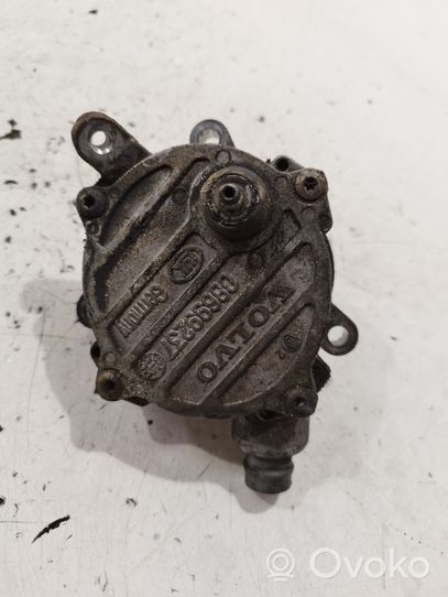 Volvo XC70 Pompe à vide 08699237