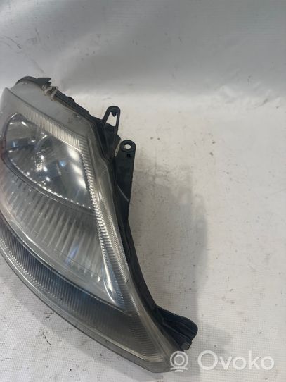 Citroen C3 Lampa przednia 9647214180